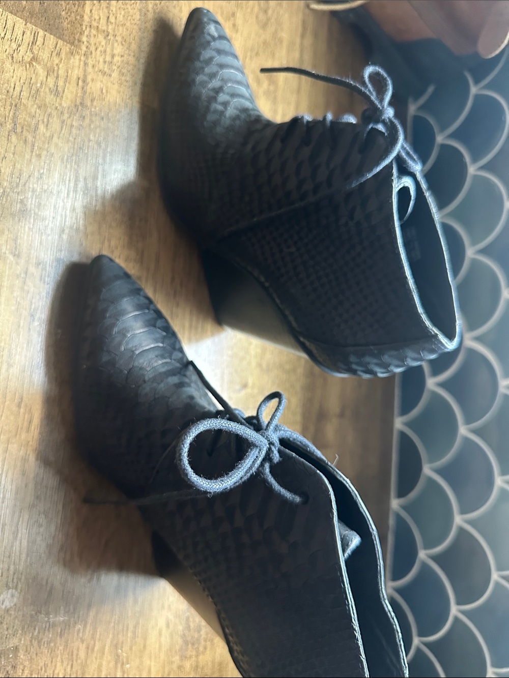Kenneth Cole Black Scaled Lace-Up Pointed Ankle Boots - Picture 5 of 5